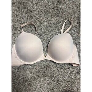Victoria’s Secret plunge push up bra 32 DDD
